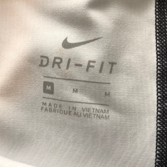 Nike pro shorts - Picture 3 of 3